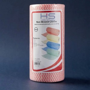 red-roll-cleaning-wipes-1